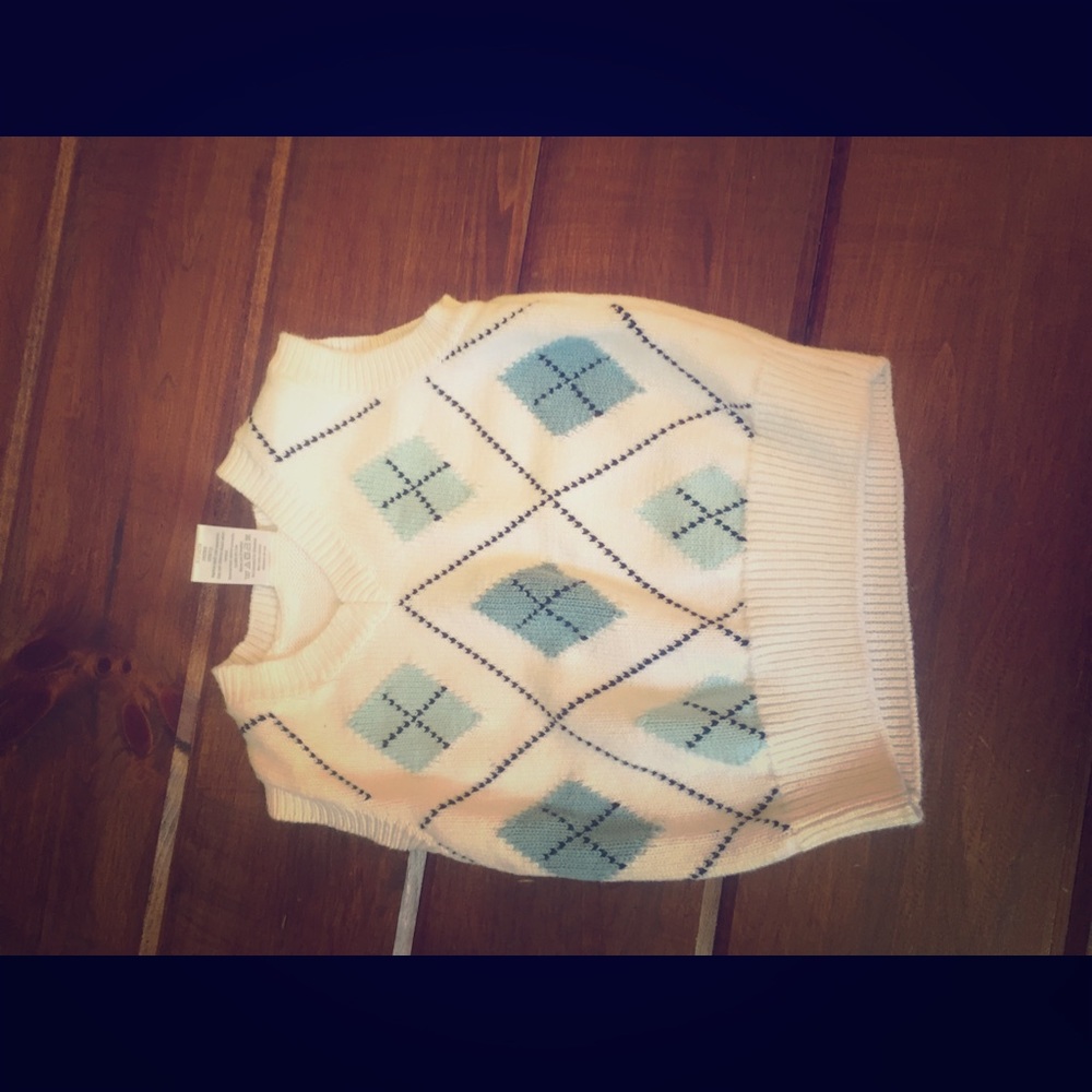 Sweater vest